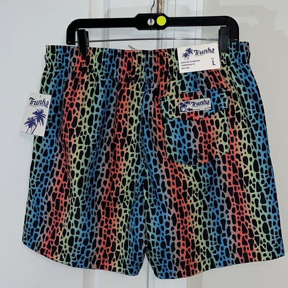 New Trunks Surf & Swim Co 3 Pocket Rainbow LBGTQ Leopard Print Lined Swim Shorts - Picture 2 of 6